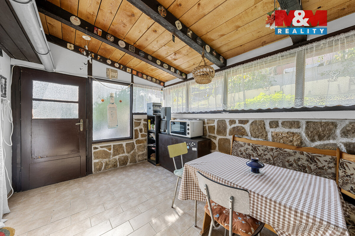 Prodej chaty v Malých Žernosekách - 10