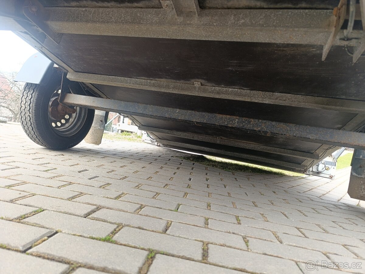 Přívěsný vozík - 10