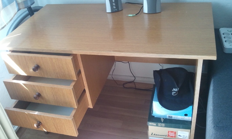 Stůl počítačový - 10