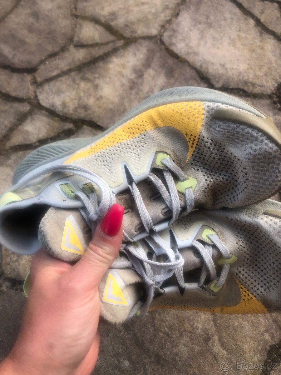 Nike pegasus 40,5 - 10