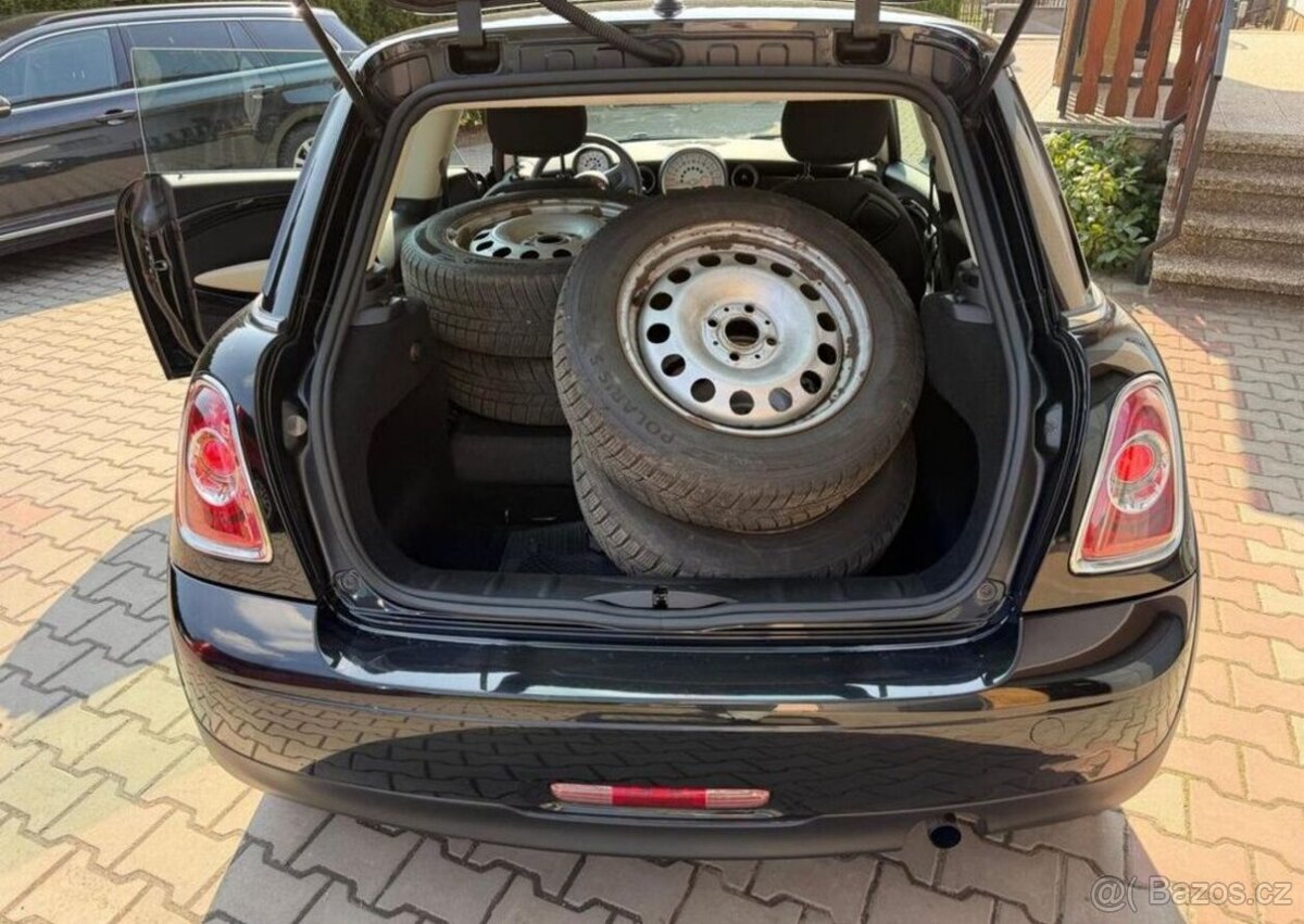 Mini One 1,6i 1 Majitel pravidl.servis benzín - 10