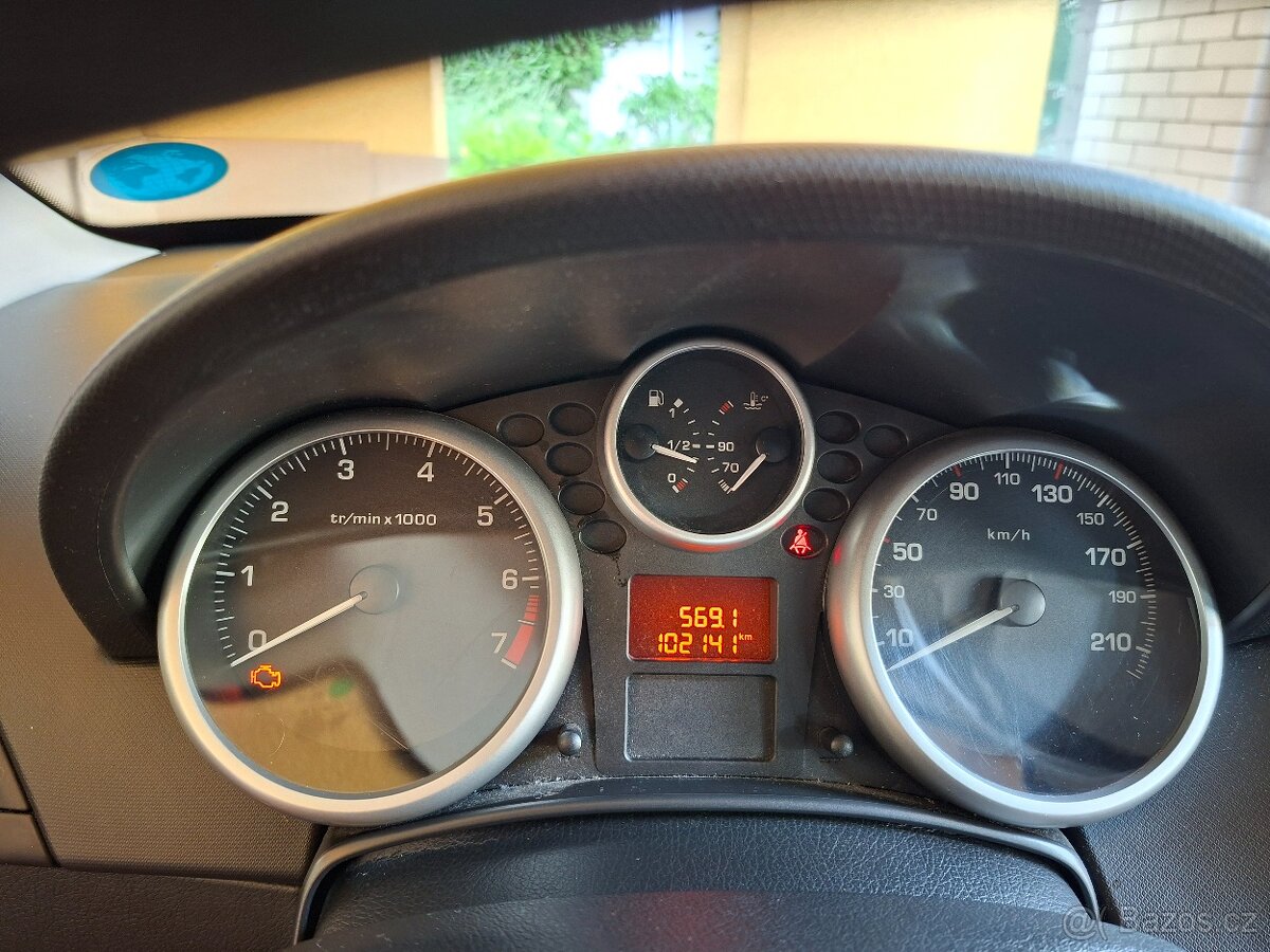 Peugeot 207 - 10