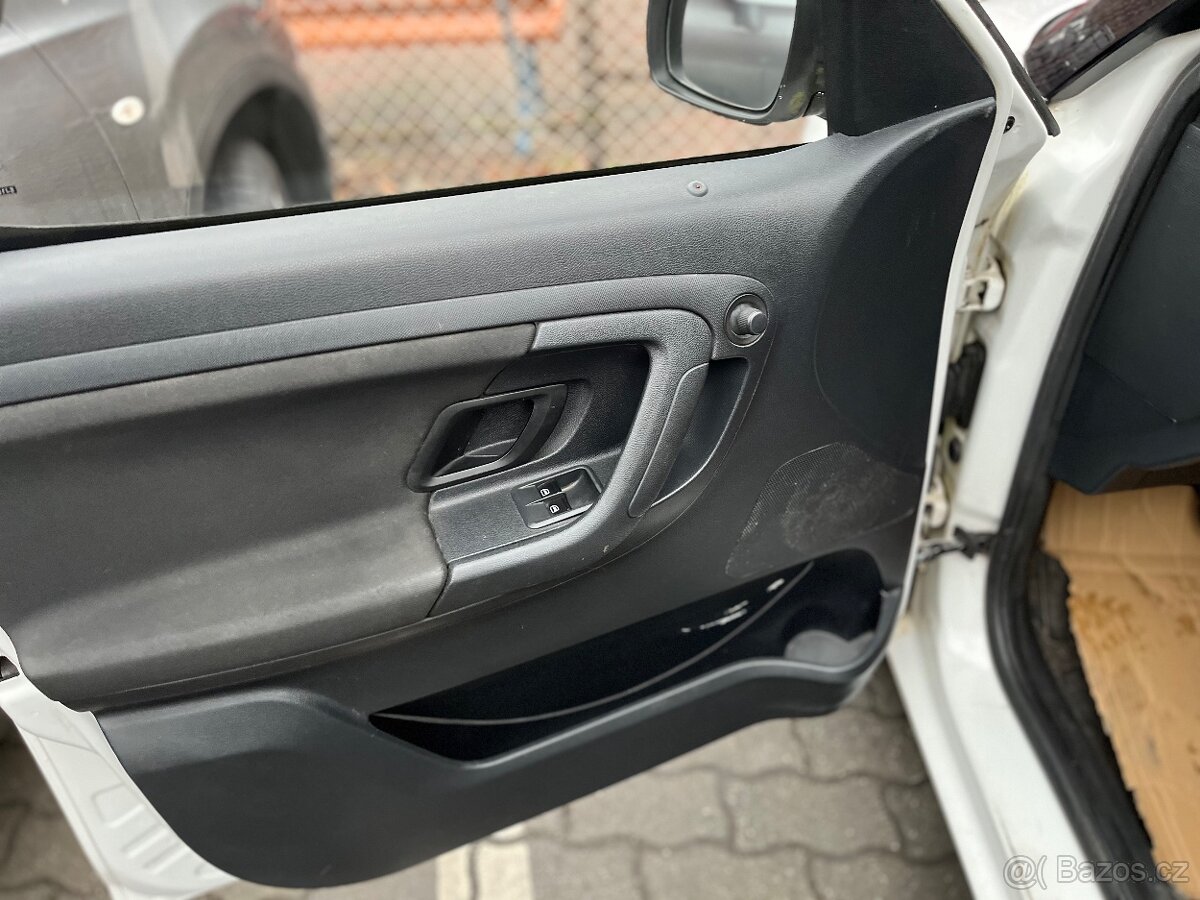 Škoda Romster Pick-up Praktik 2 místa 1,2 benzin - 10