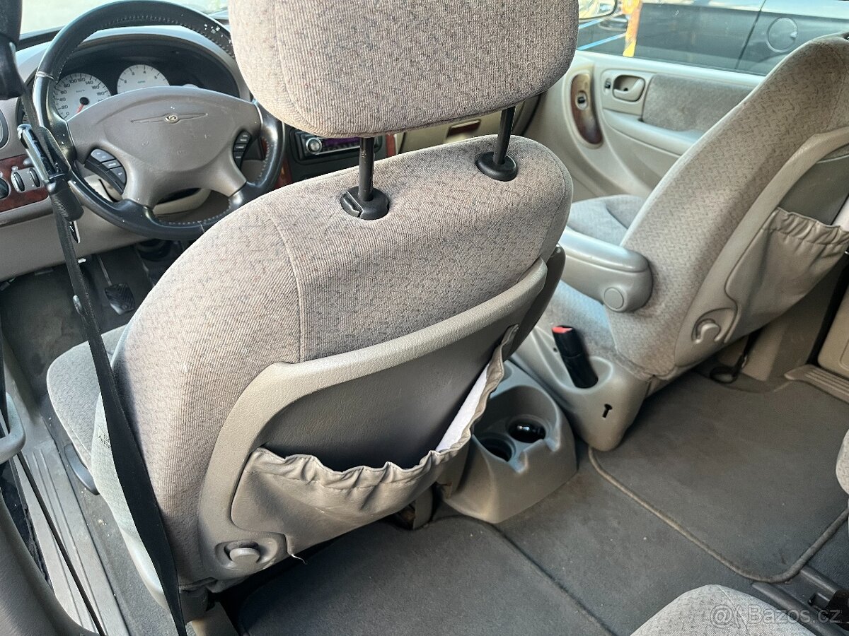 Chrysler Voyager 2.4i, 7 Míst - 10