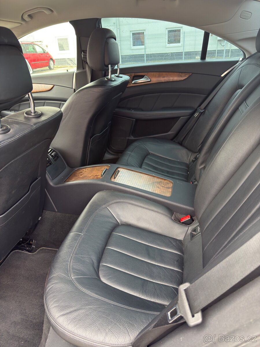 Mercedes Benz CLS350cgi - 10