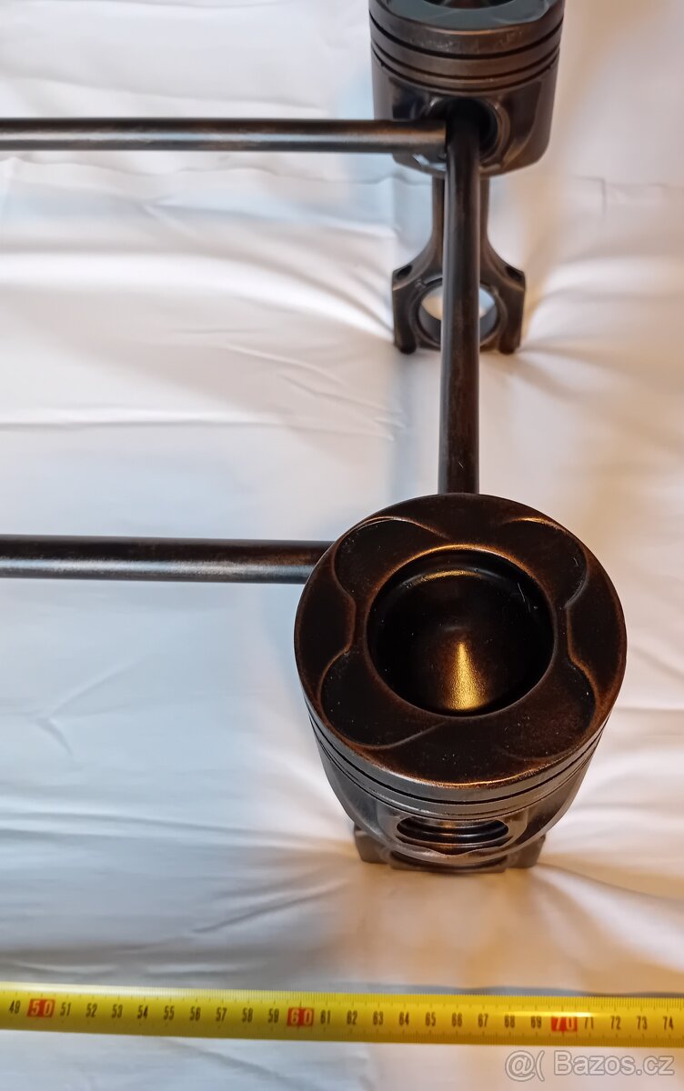 KONFERENČNÍ STOLEK PATINOVANÝ KOV - TVRZENÉ SKLO - 10