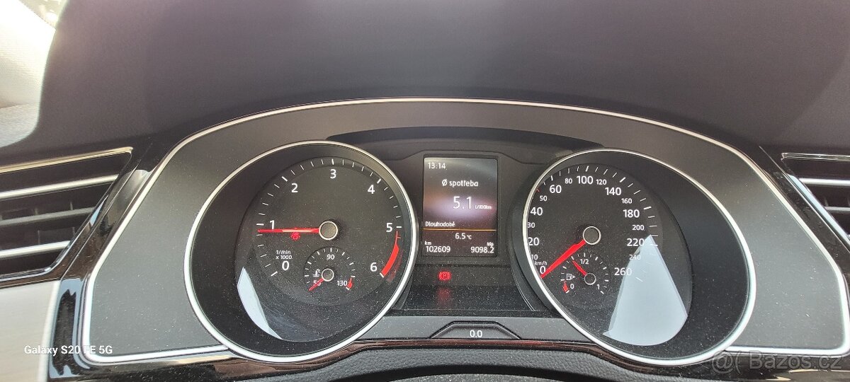 Volkswagen Passat 2,0 TDi Highline sedan - 10