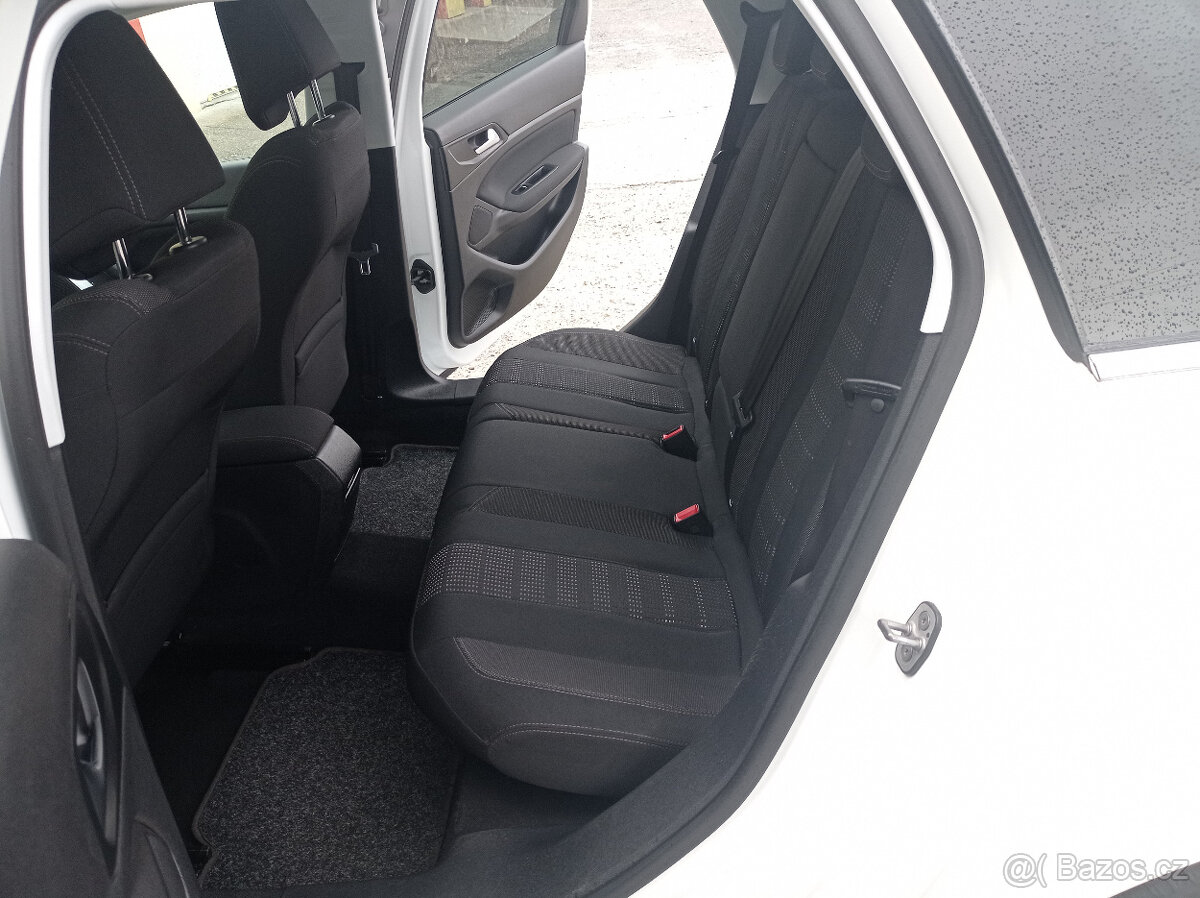 Peugeot 308 1.2i 96kW Navi/Panorama/1Maj - 10