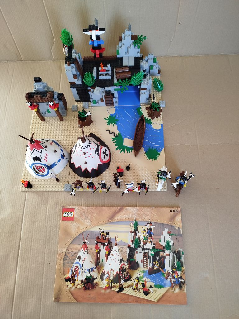 Lego 6763 Rapid River Village - 10