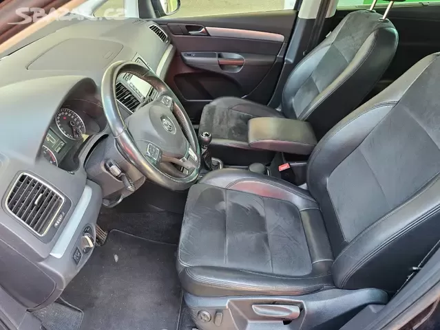 VW Sharan 2.0 TDI 125kW,Highline,Xenon,Navi,Manuál. - 10