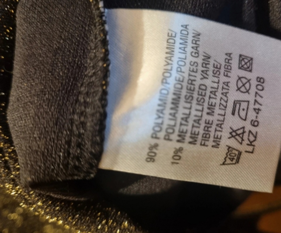 Elastické šaty vhodné i na ples. - 10