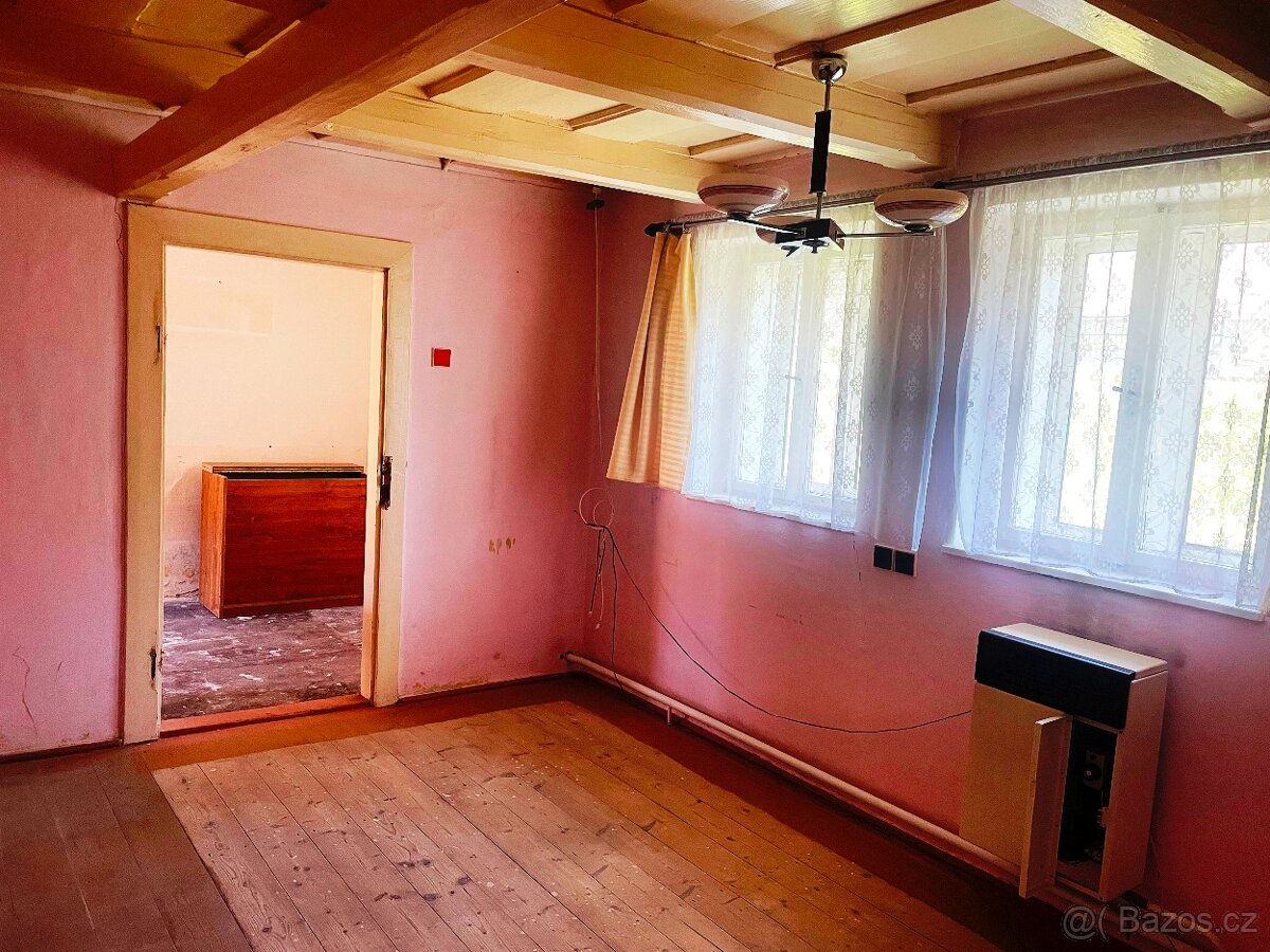 Rod. dům 2+1 UHERSKÝ BROD - ÚJEZDEC - 10