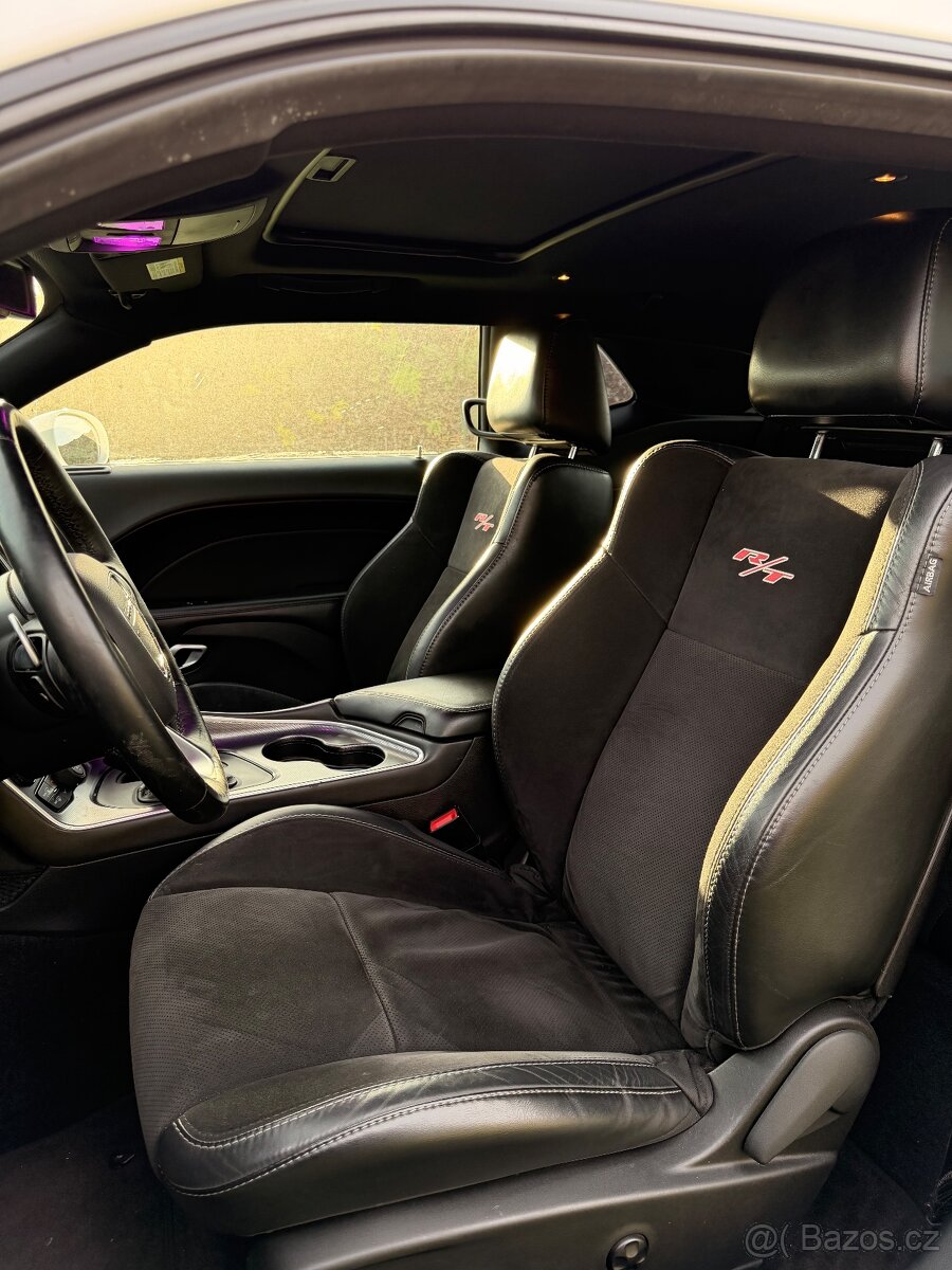 Dodge Challenger Scat Pack R/T 6.4 - 10