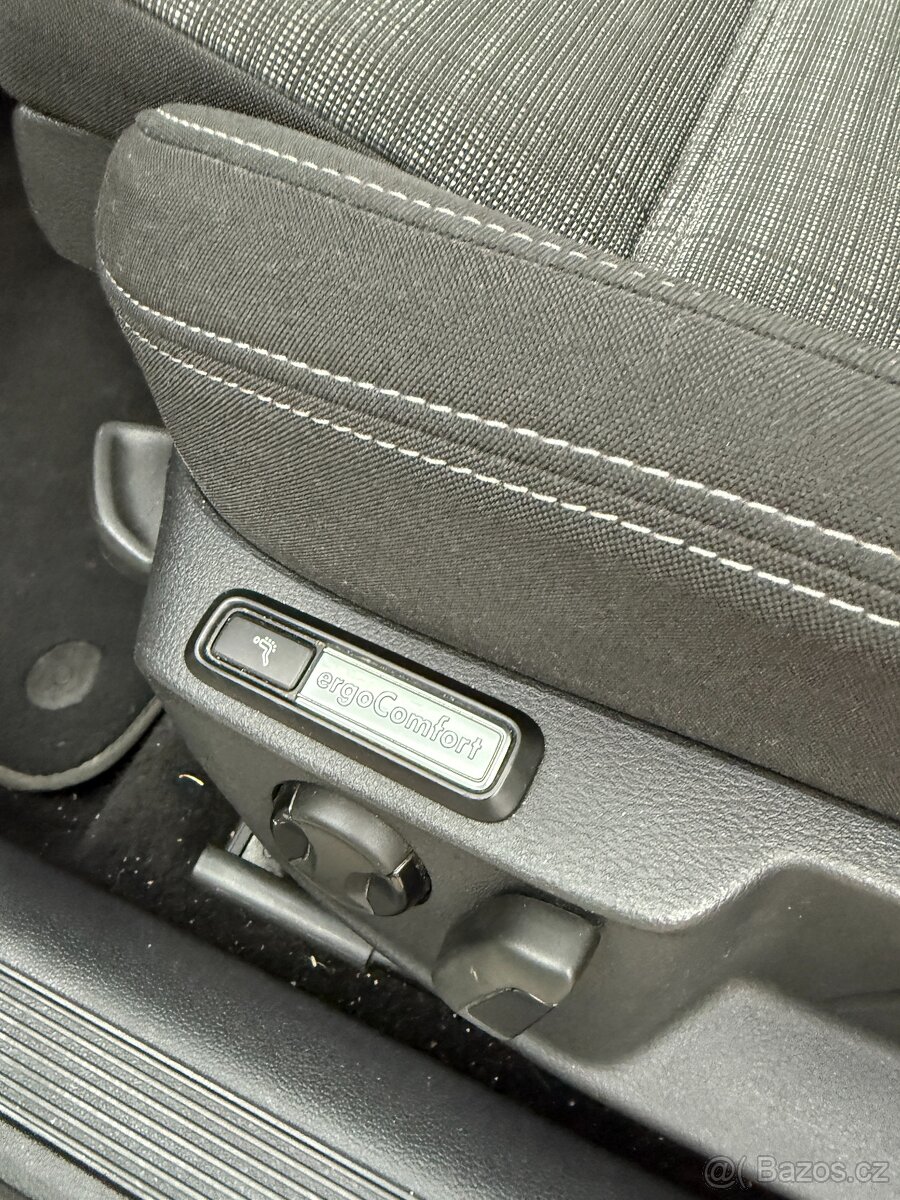 VW Passat 1.5 TSI Business, 12/2020, 78 853 km - 10