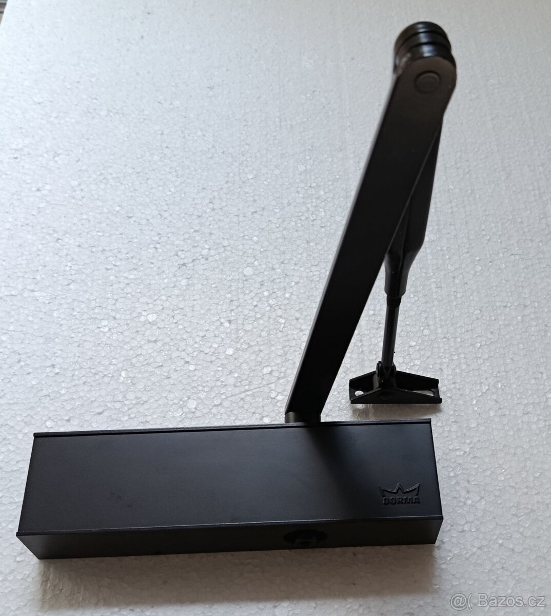 Dveřní zavírač Dorma TS73V - 10