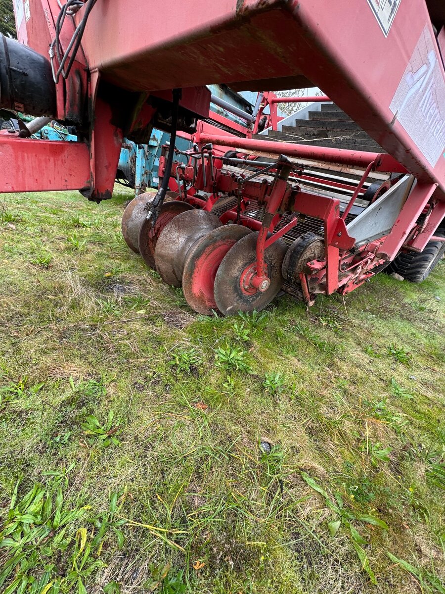 Kverneland un 2400 - 10