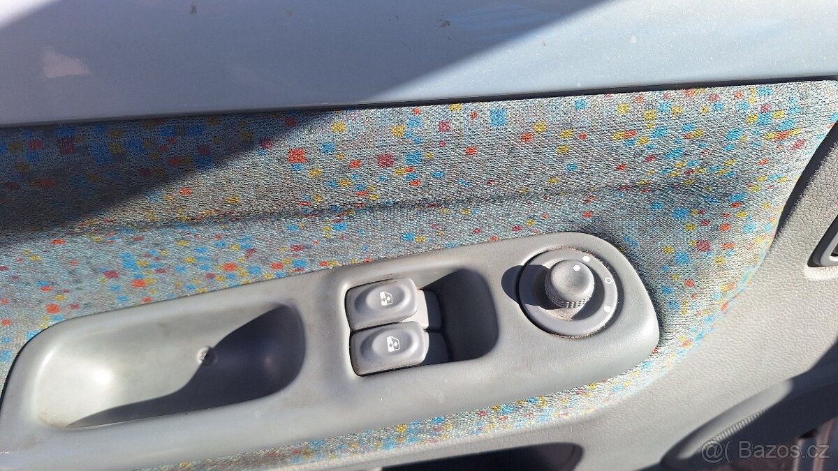 Renault Twingo 1.2i. r. 2004. 138.900 km-servis. - 10