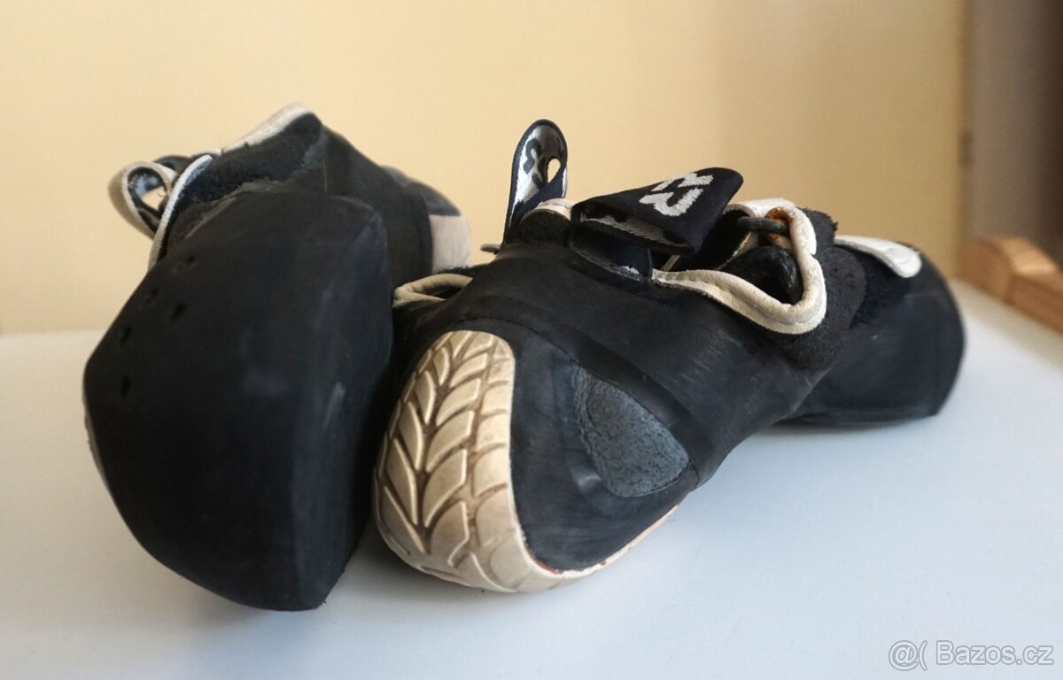 Lezečky Rock Pillars REBEL QC v hezkém stavu v.38 - 10