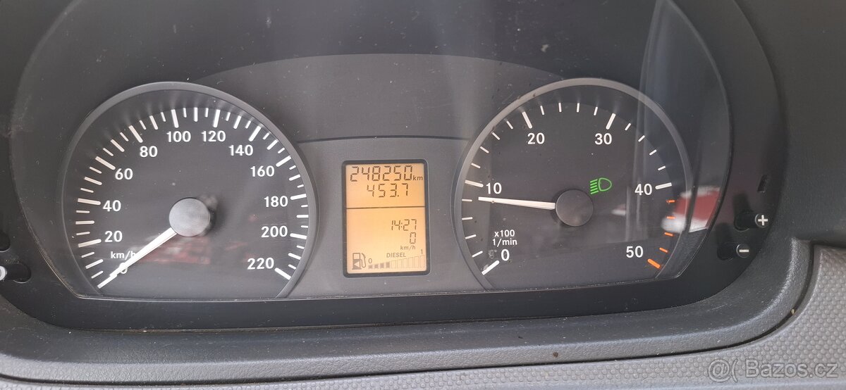 Mercedes-Benz Vito 109 CDI KA/L pohřební vůz-DPH - 10