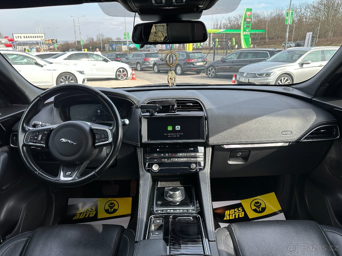 Jaguar F-Pace 2018 - 10