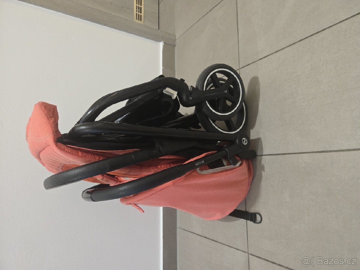 Cybex Eezy S+2 s velkým příslušenstvím - 10