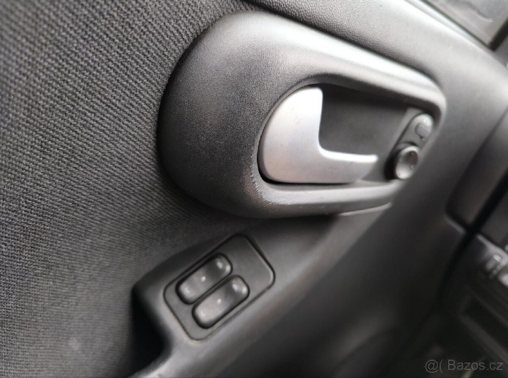 OPEL CORSA 1,2i TWINPORT - 10