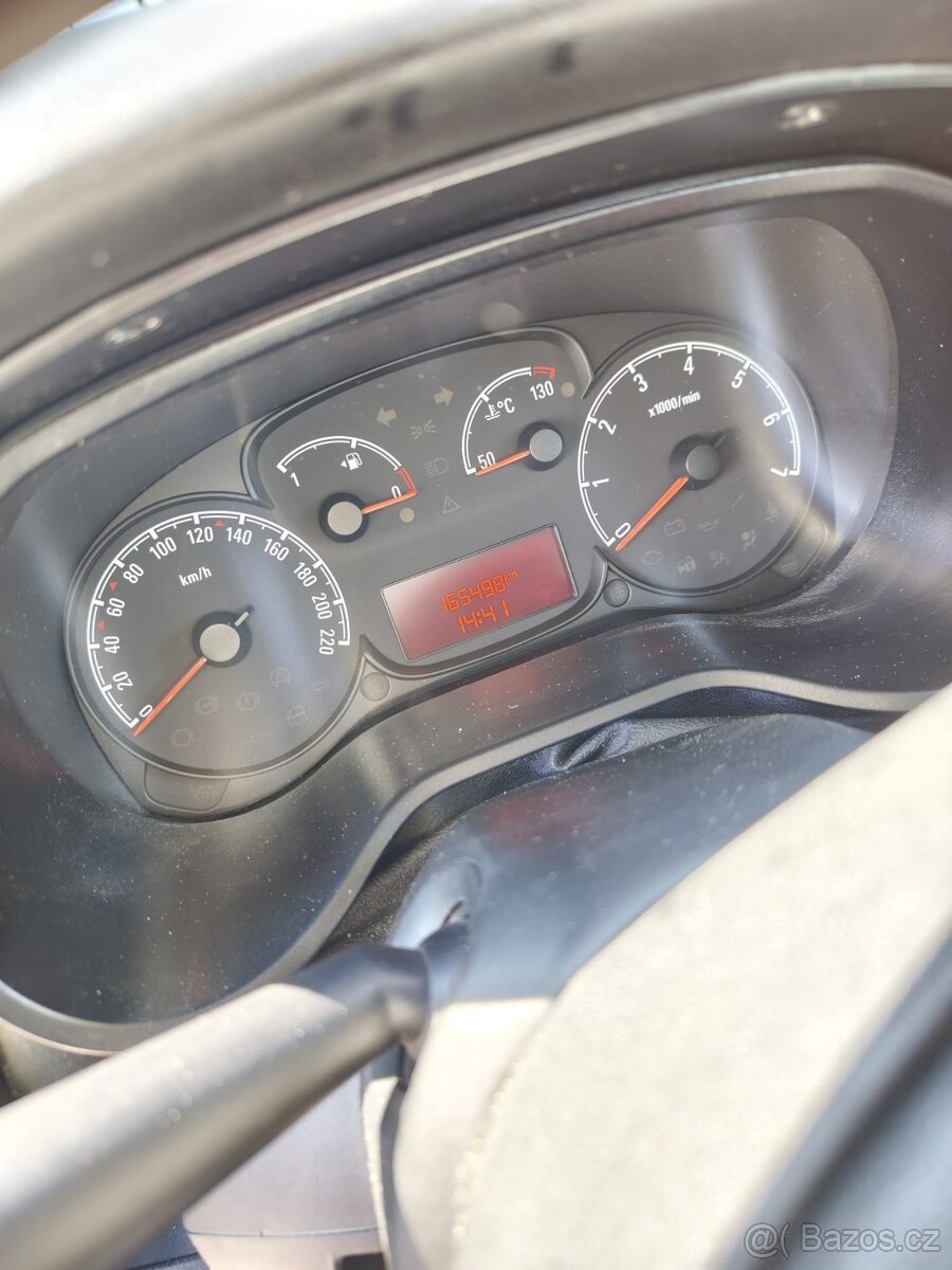 Opel Combo 1.6 diesel 77kW - 10