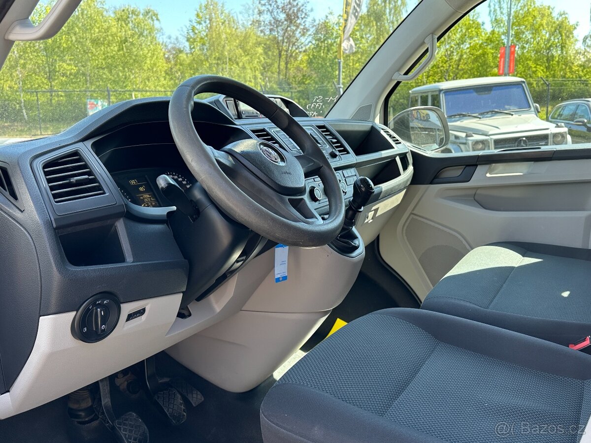 Volkswagen Transporter 2017 - 10