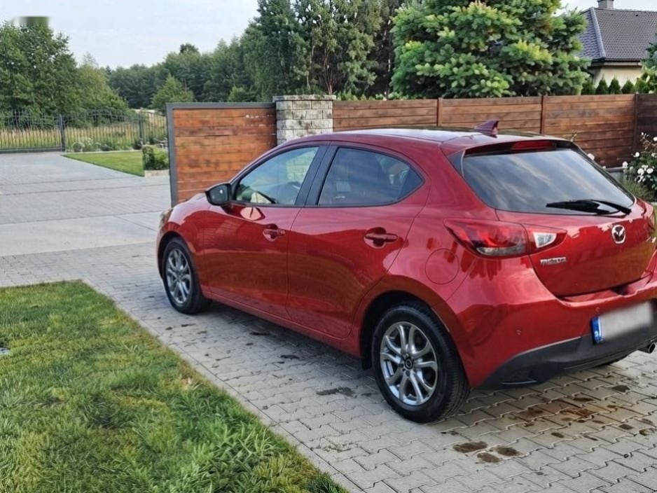 Mazda 2 - 10