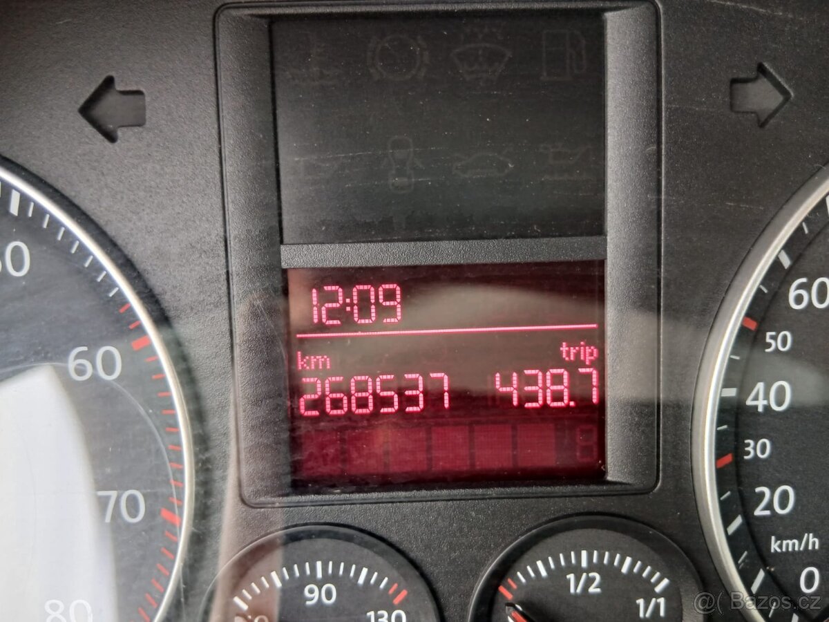 Volkswagen Golf 5, 1.4i - 10