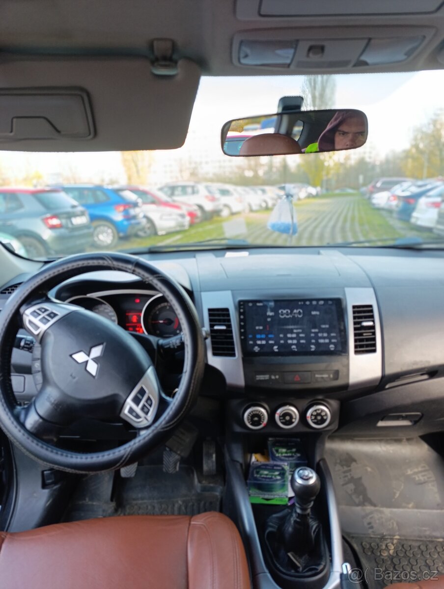 Prodám Mitsubishi Outlander 2.0 103 kw - 10