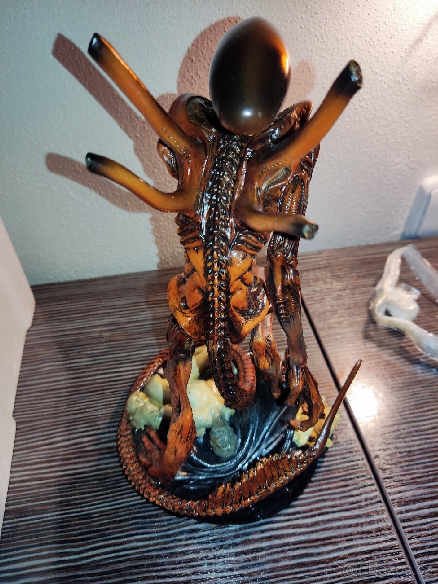 Alien Warrior fewture/sideshow socha - 10