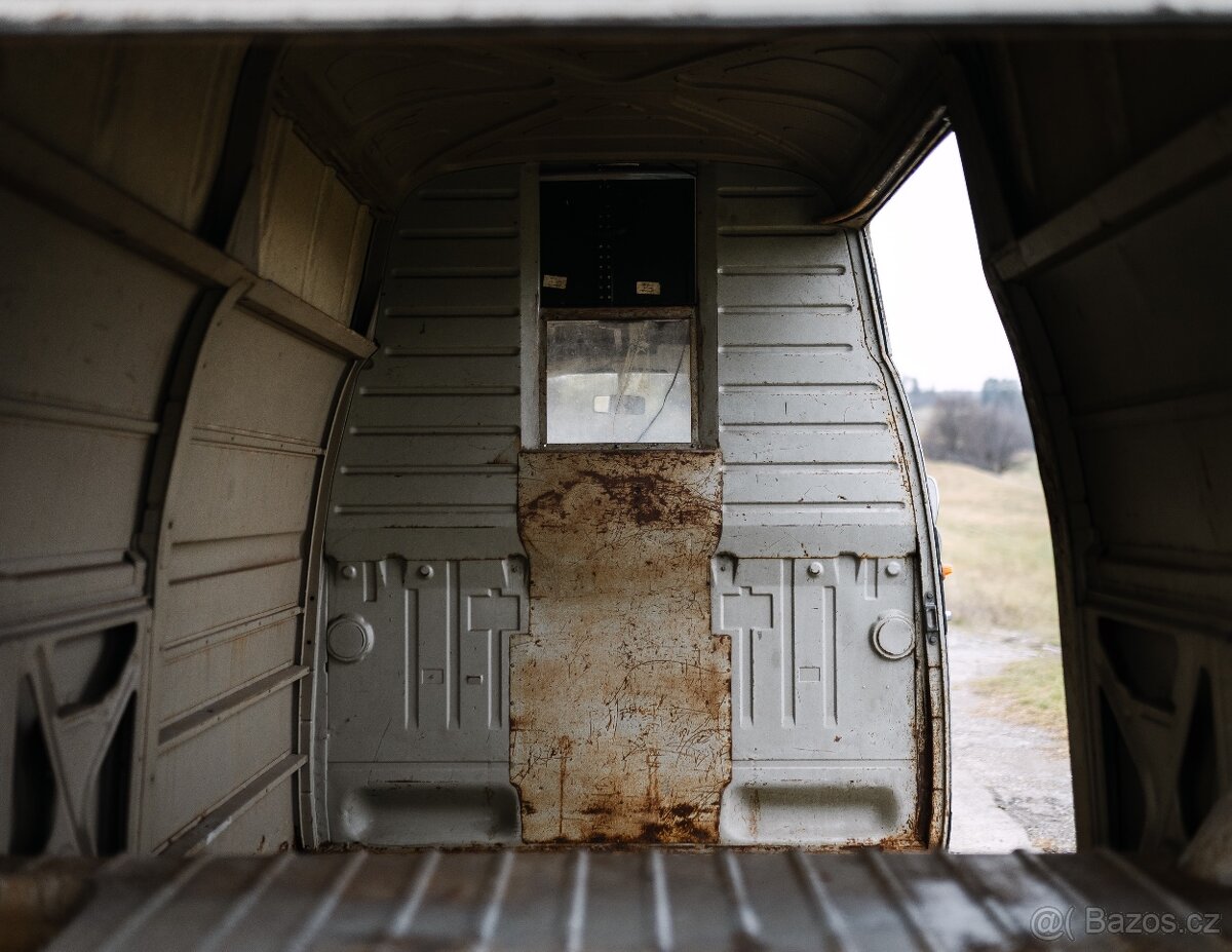 VW T2a highroof - 10