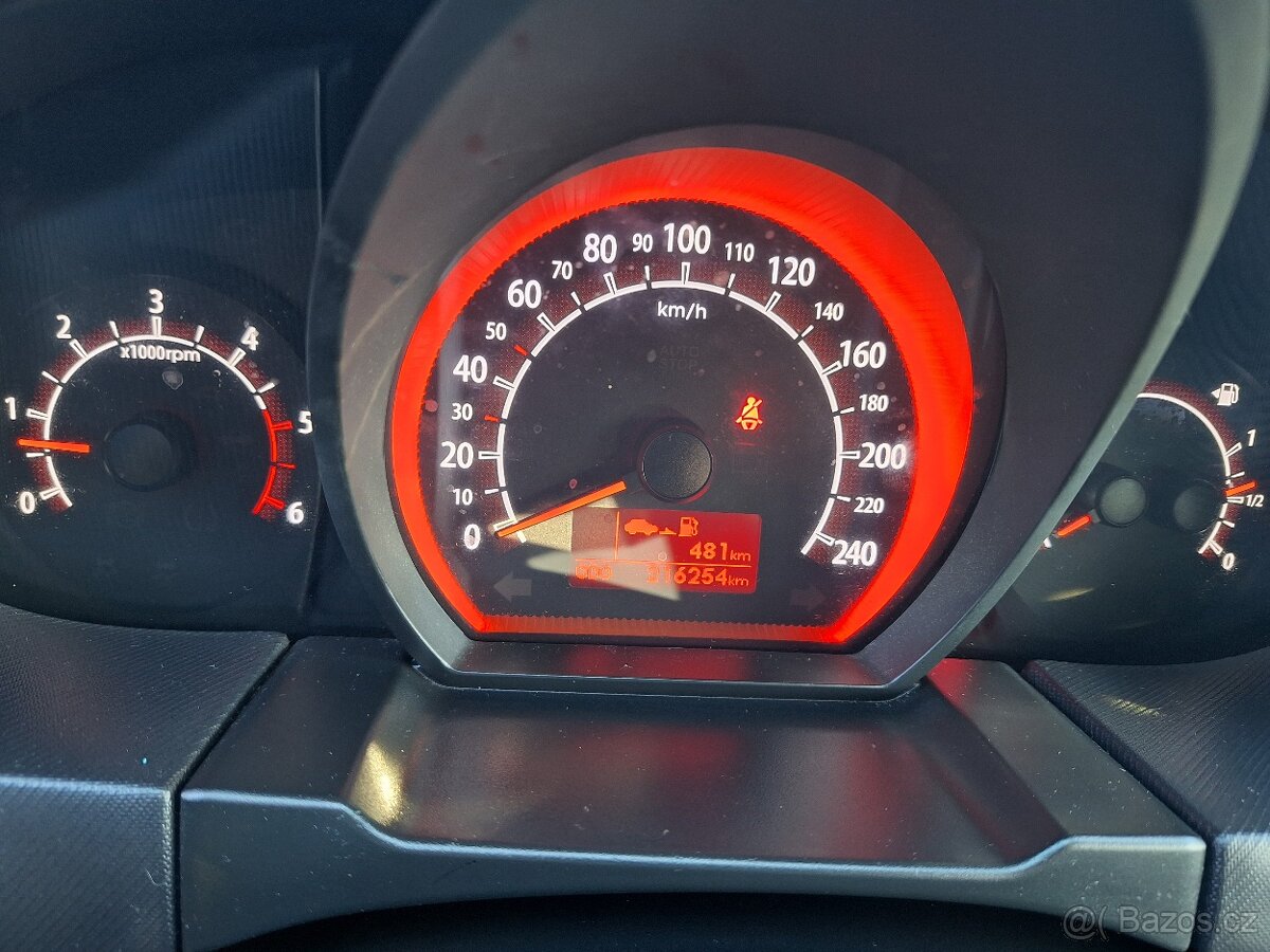 Kia ceed 1.6 CRDi Facelift MAX VÝBAVA - 10