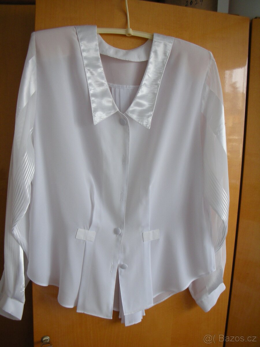 nabízím tyto halenky - 10