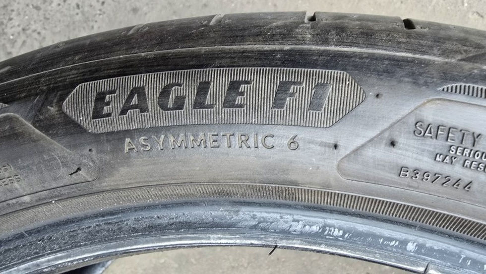 Letní pneumatika 235/40/19 Good Year - 10