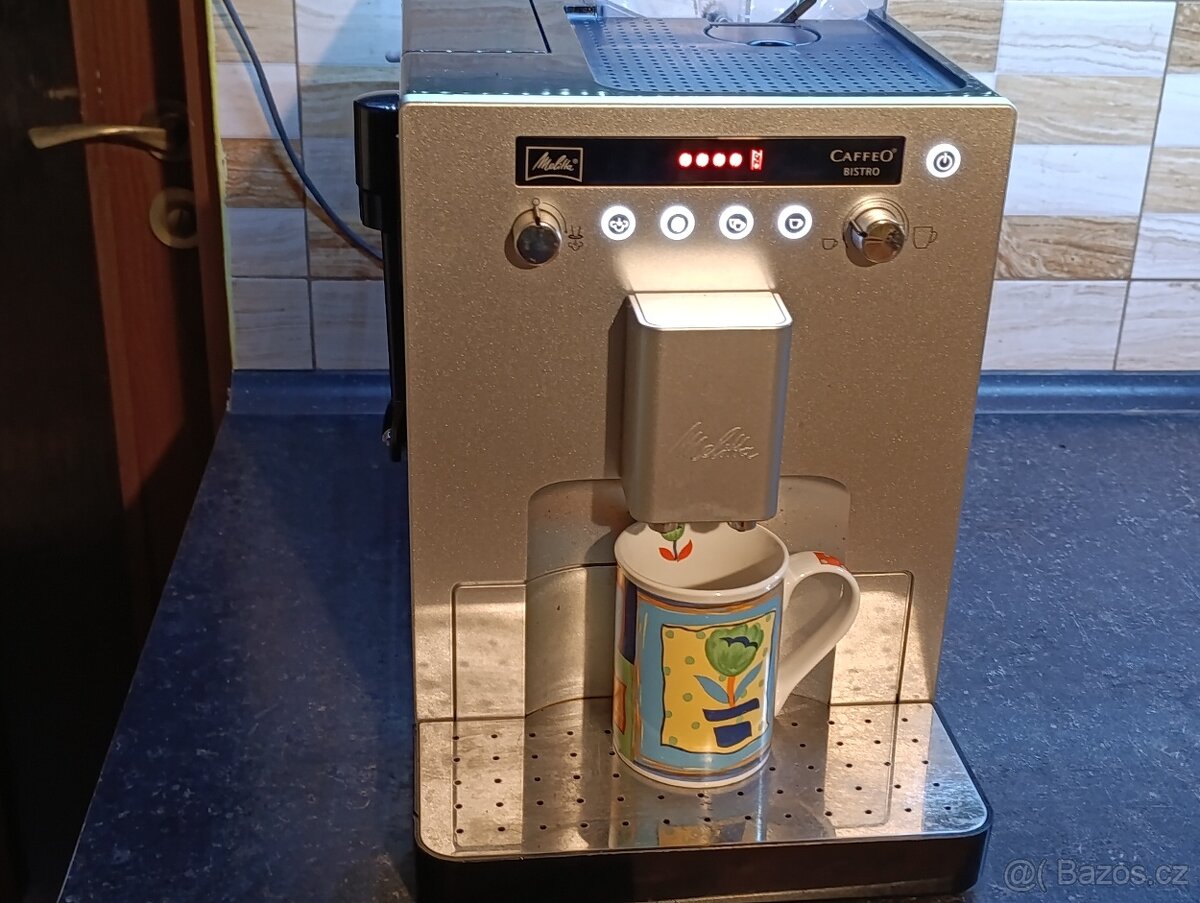 Espresso kávovar Melitta Caffeo Bistro - 10