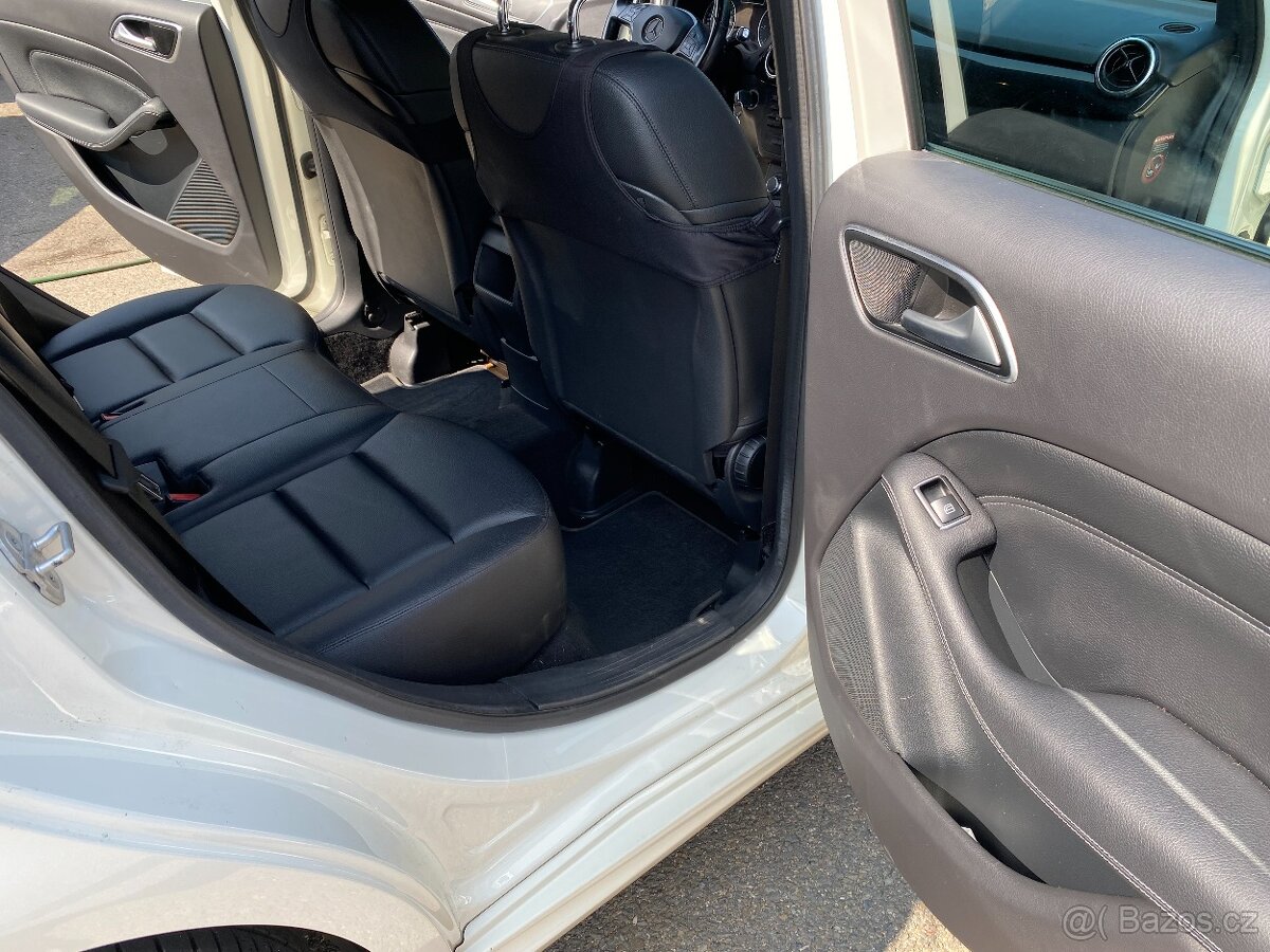 MERCEDES BENZ B 180 CDi - 10
