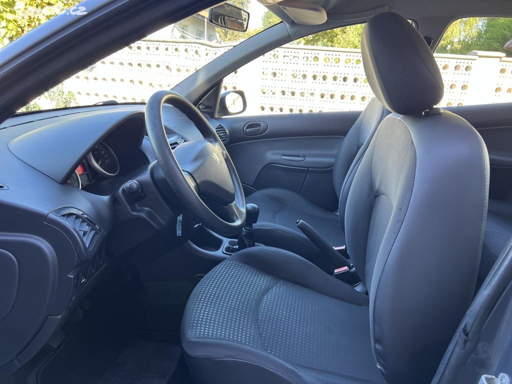 🚗 Peugeot 206 + 1.1i 44KW KLIMA KOUPENO V ČR - 10