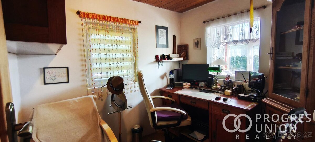 Nabízíme k prodeji krásnou chatu u přehrady Bystřička - 10