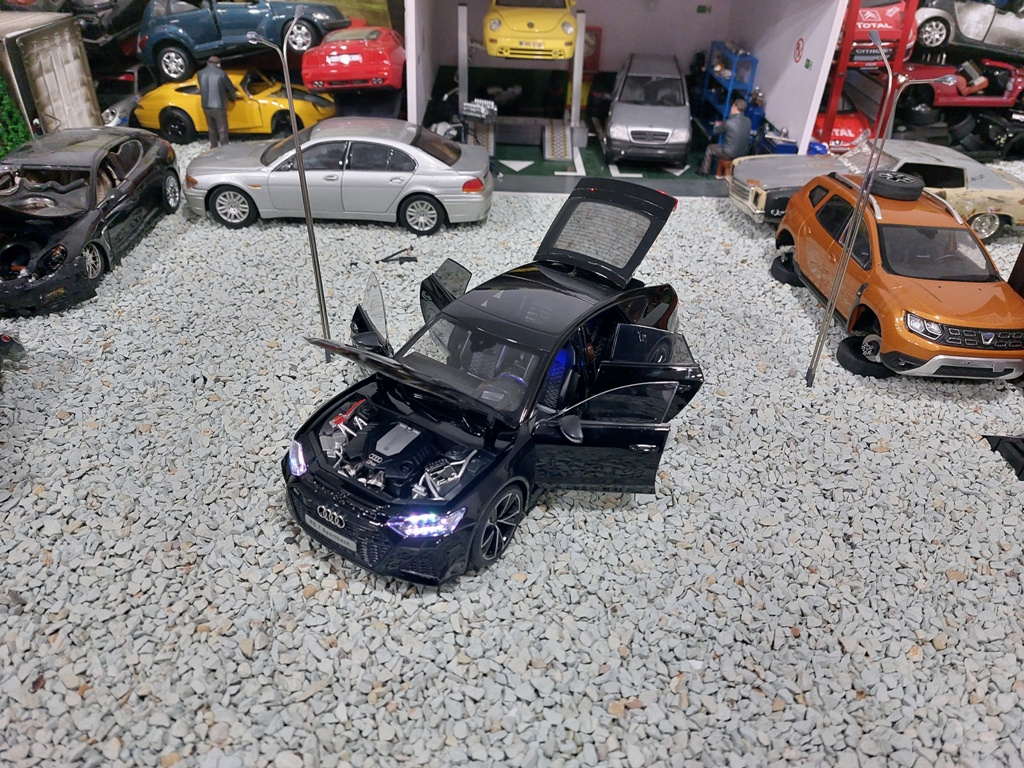 model auta Audi RS7 Sportback + dialkové +svetlá 1:18 - 10