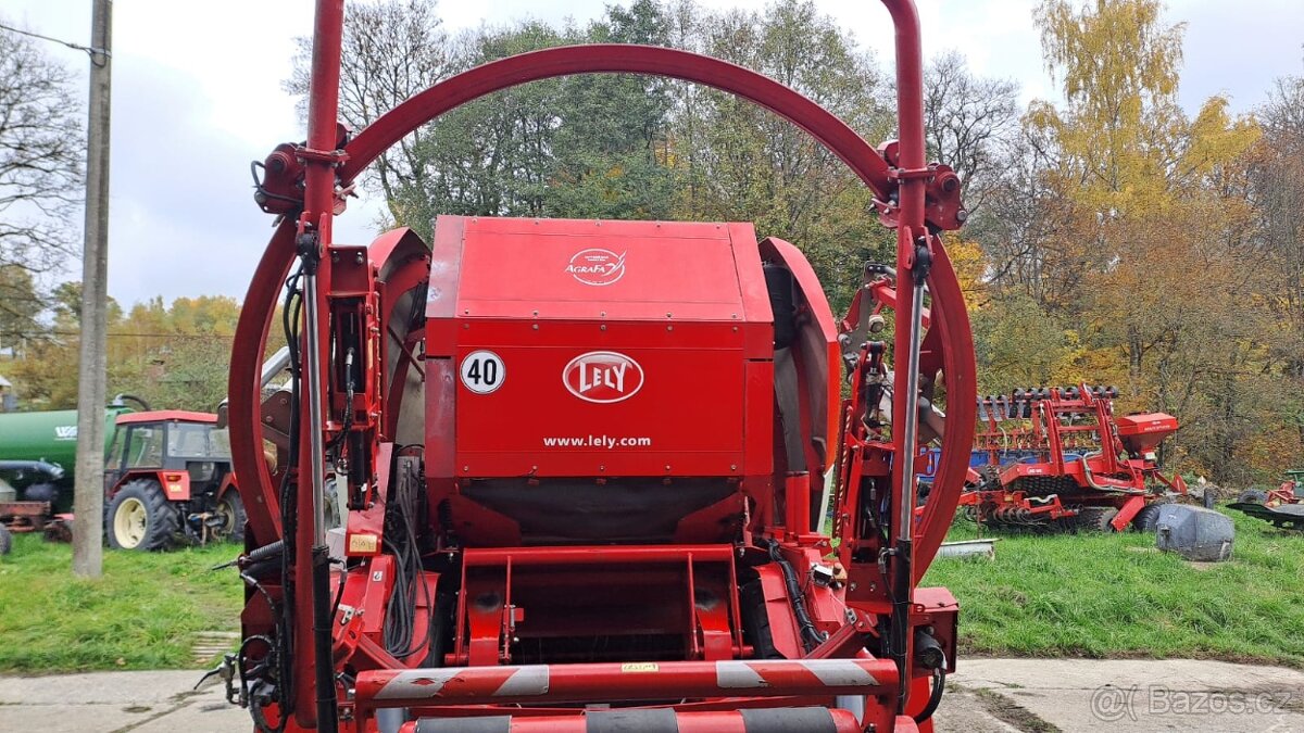 Lis s baličkou Lely Welger rpc 245 Tornado - 10