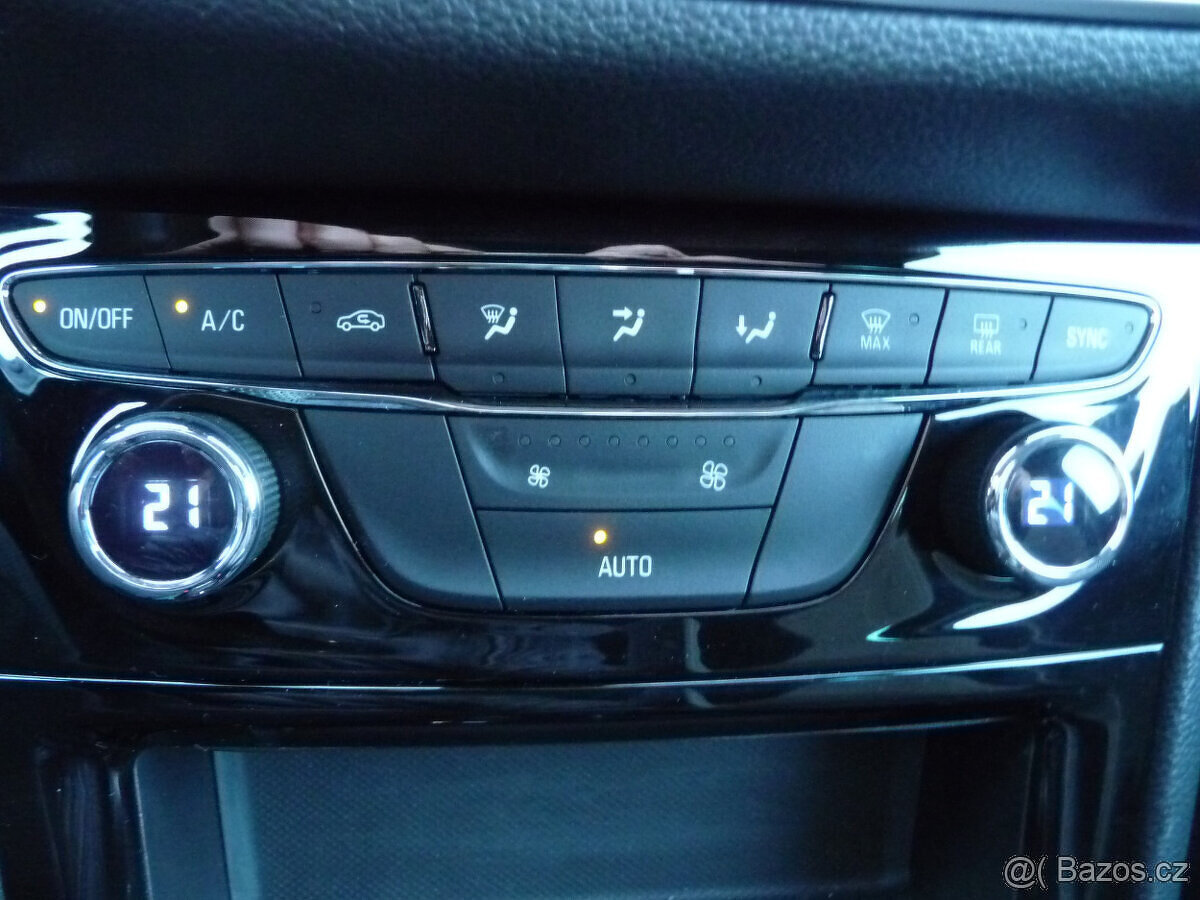 Opel Astra 1.4i 107kw rv.2021 Automat po 1.majiteli sports - - 10