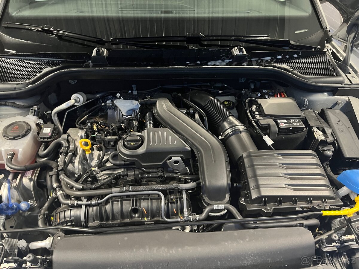 Škoda Scala 1.5 TSI Monte Carlo - 10