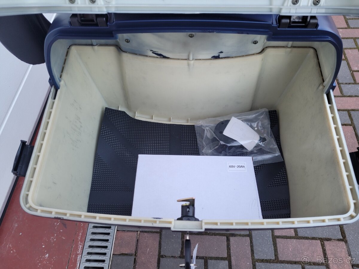 Elektrický čtyřkolový vozík RACCEWAY STRADA - 10