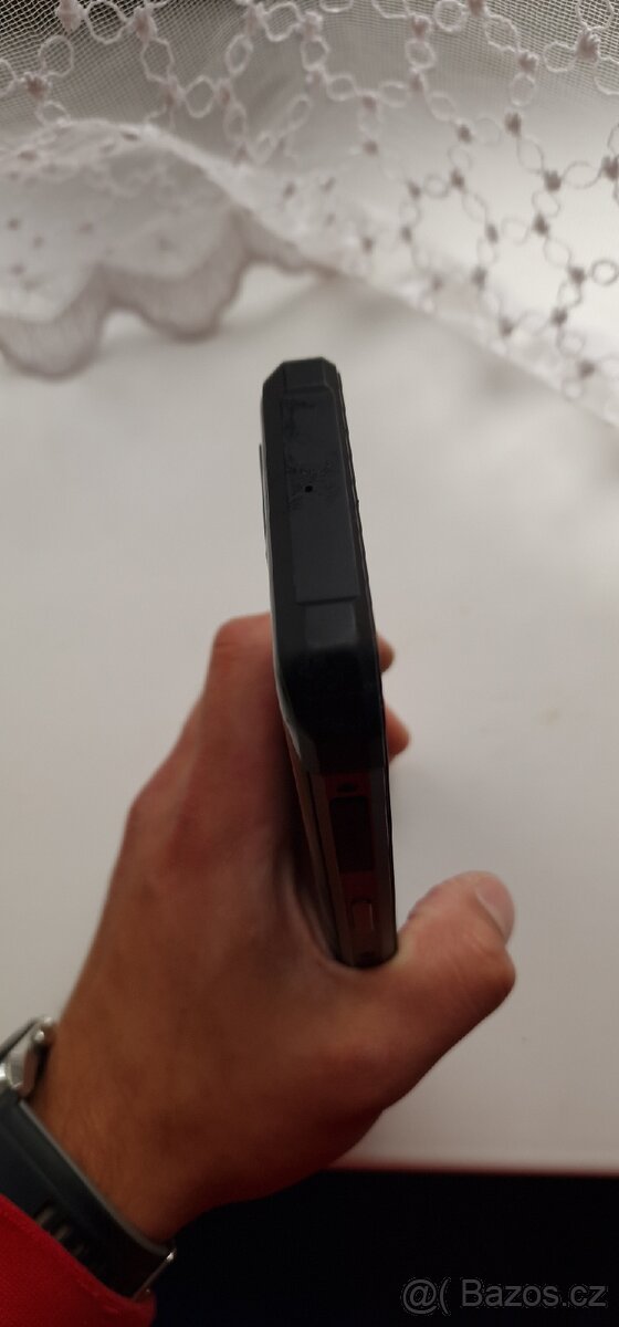 Odolný telefon oukitel wp17 - 10