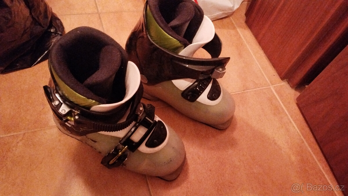 Lyže 80cm, lyžáky, helma. - 10