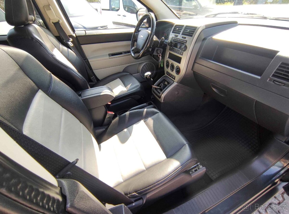 JEEP COMPASS 2.4i VVT LIMITED,4x4,TAŽNÝ,ALU,KLIMATIZACE - 10