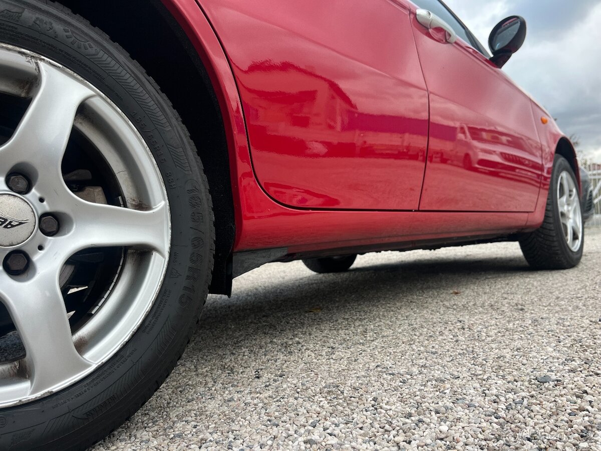 Alfa Romeo 147 1.6i 77kw, 105 000km - 10