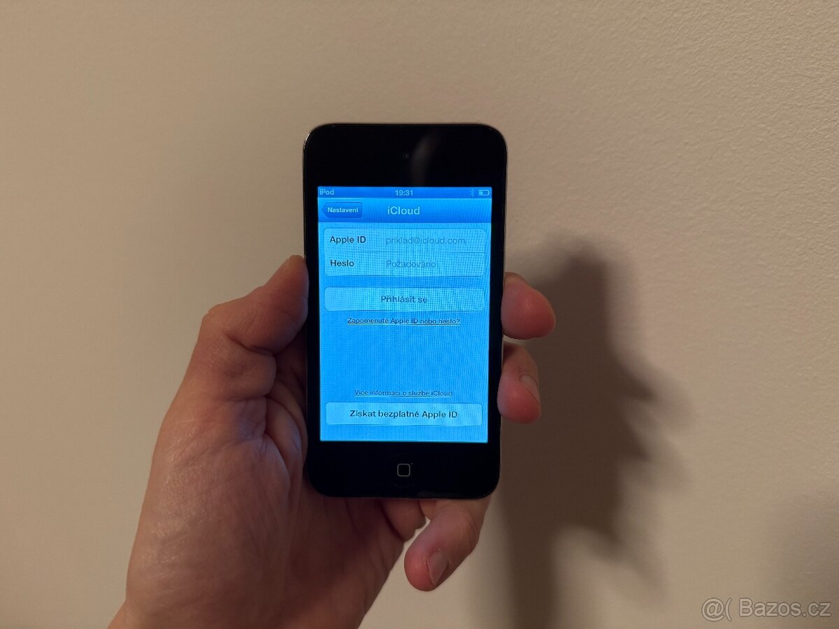 Apple iPod touch 4. generace (32 GB) iOS 6.1.2 - 10